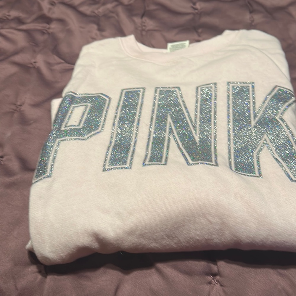 VS Pink sweatshirt